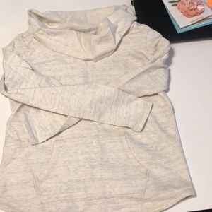 Lucy scoop neck sweatshirt size L